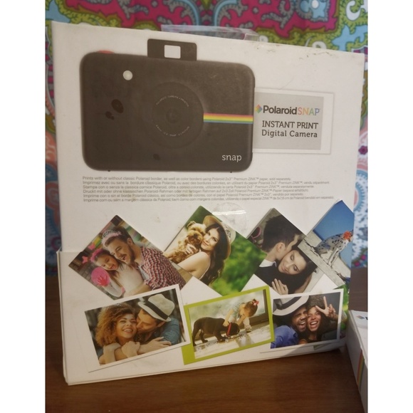 Polaroid Camera SNAP Edition w/ films - Picture 2 of 5